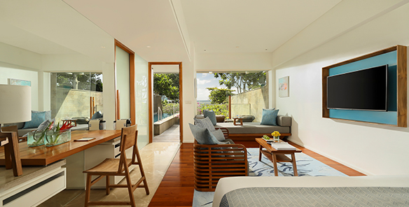 Heavenly Ocean View Pool Suite - Glistening Blue Views