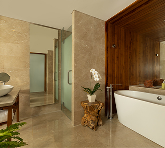 Wonderful Garden View -  Bathtub