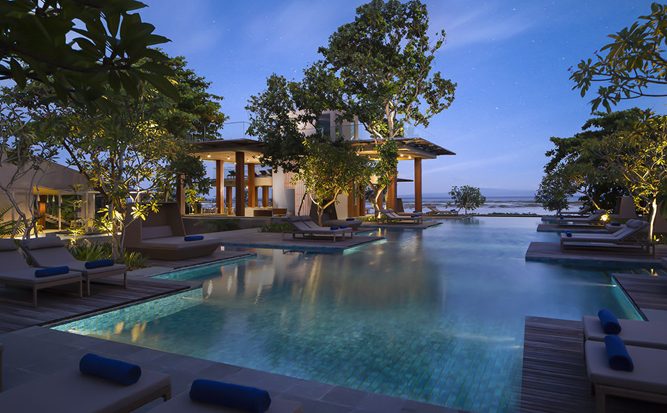 Infinity Beach Pool | Maya Sanur Resort & Spa