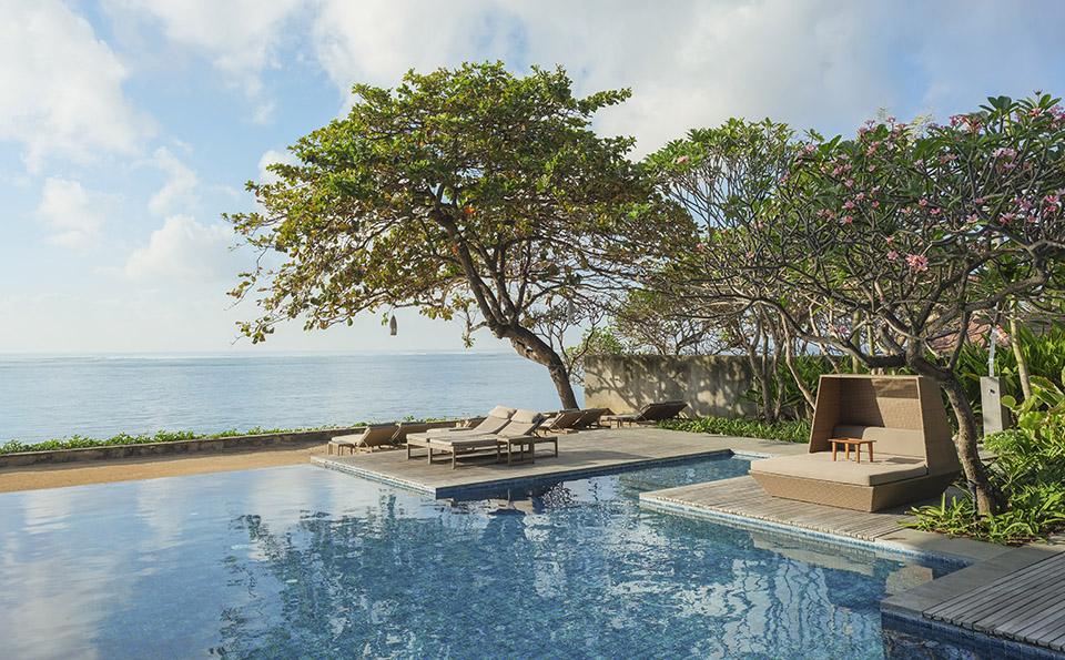 Infinity Beach Pool | Maya Sanur Resort & Spa