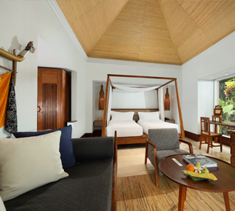 Heavenly Jacuzzi Villa - Sofa Bed Set Up