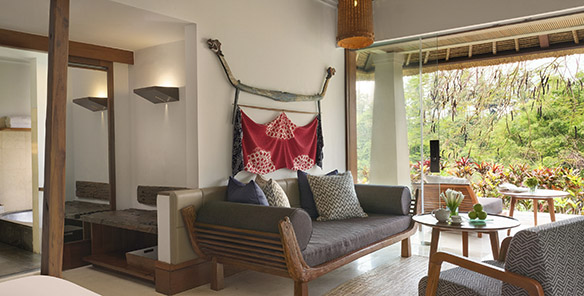 Heavenly Jacuzzi Villa - Living Area