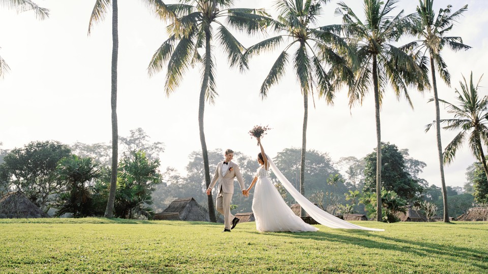 Merayakan Cinta di Tengah Hutan Ubud